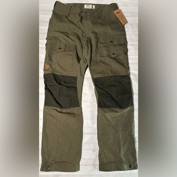 Fjällräven Green Outdoor Pants - Picture 1 of 6